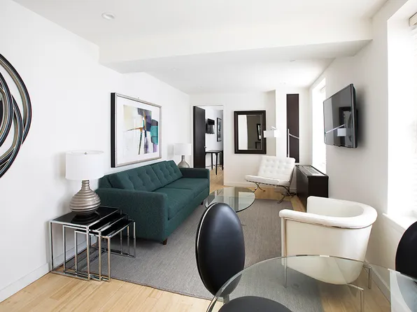 150 West 51st Street 1623 image 2 of 16