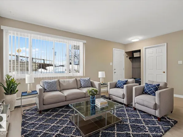 2908 116a Ave NW #309, Edmonton, AB T5W 4R7