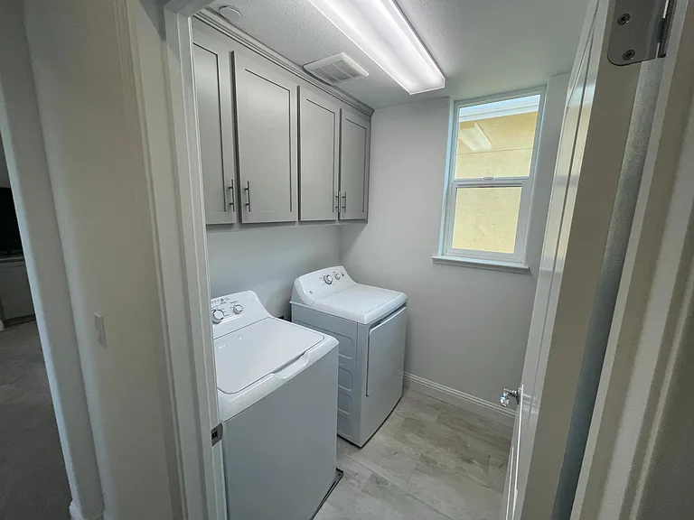 3229 Albany Ter — Photo 20