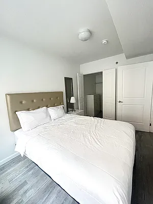 Rented by Avenues Real Estate | media 10