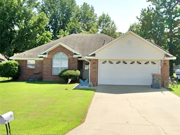 704 Jessie Dr, Lavaca, AR 72941