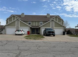 400 NE 6th St APT B, Blue Springs, MO 64014