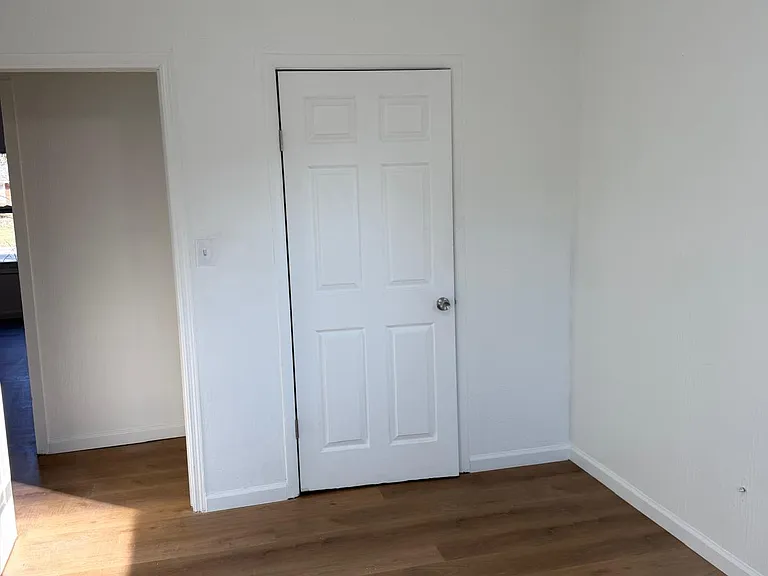1665 Elaine Rd — Photo 5