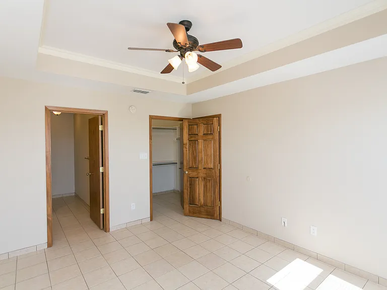 16150 Rolling Meadows Dr — Photo 5