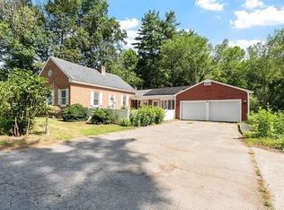 69 South Rd, Pepperell, MA 01463