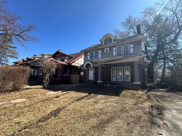 150 McLean St, Highland Park, MI 48203
