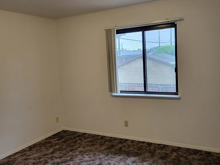 2805 N Grand Ave #A — Photo 5