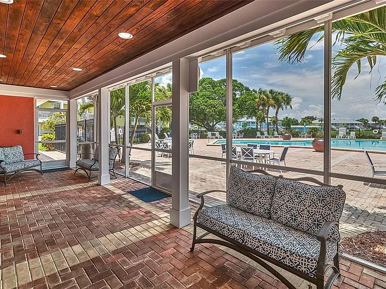 213 Seahorse Dr SE #B — Photo 61