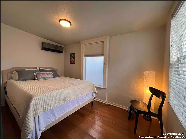 311 Alamosa Ave — Photo 14