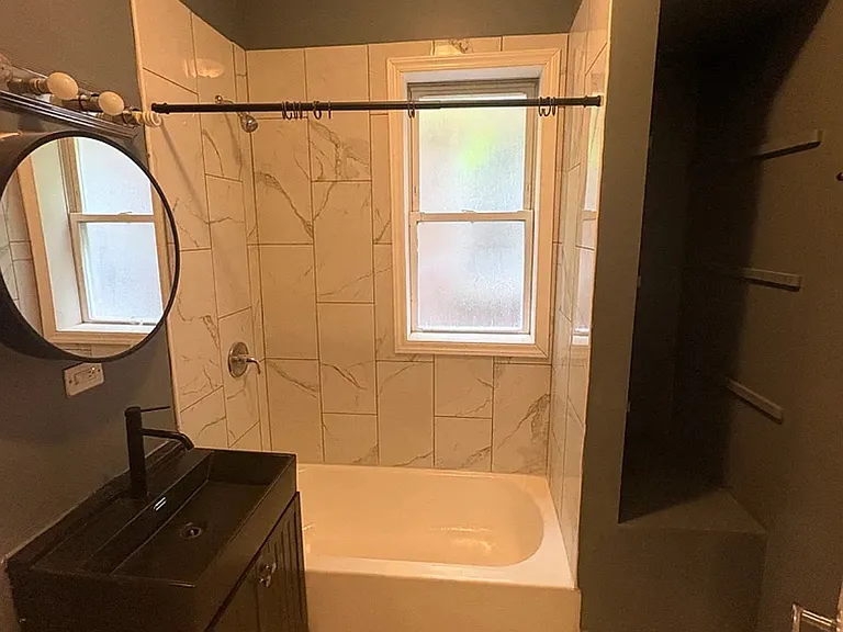 6218 S Indiana Ave #1A — Photo 8
