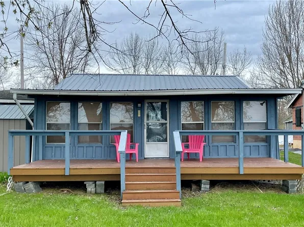 23183 Kitto Marina Dr, Dexter, NY 13634