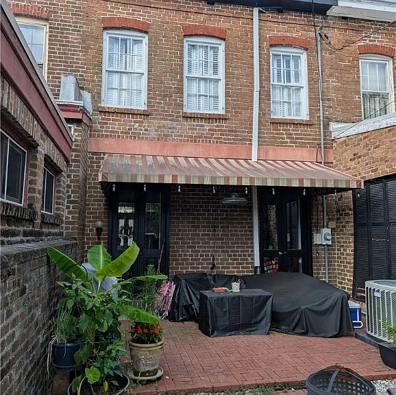 510 E State St — Photo 29