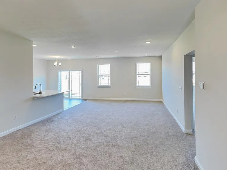 8842 Faulkner Dr — Photo 4