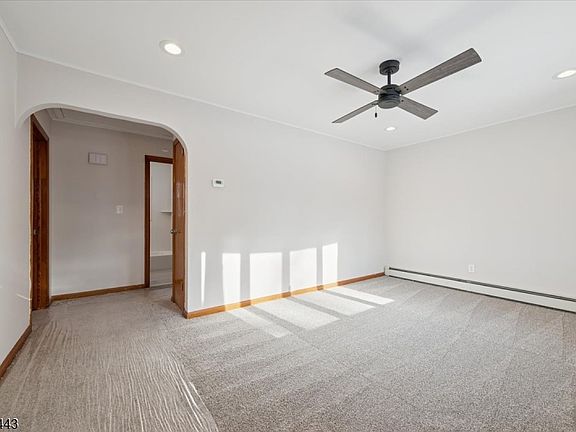 4th image of 625 E Vail Rd