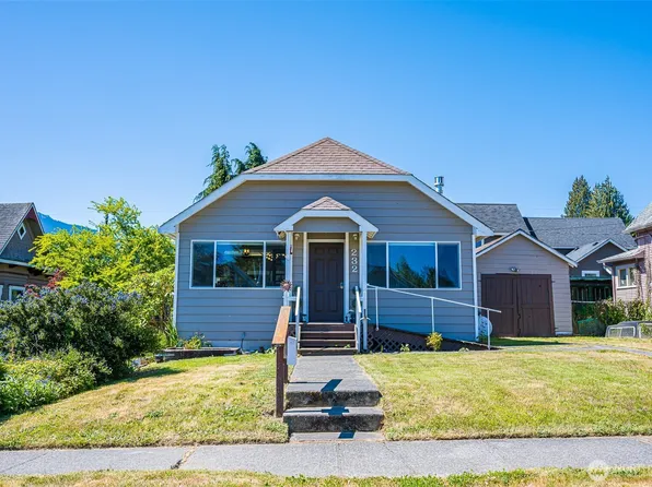 232 W 11th, Port Angeles, WA 98362