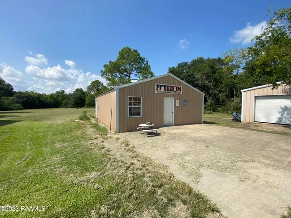 5802 Trailwood Dr, Kaplan, LA 70548