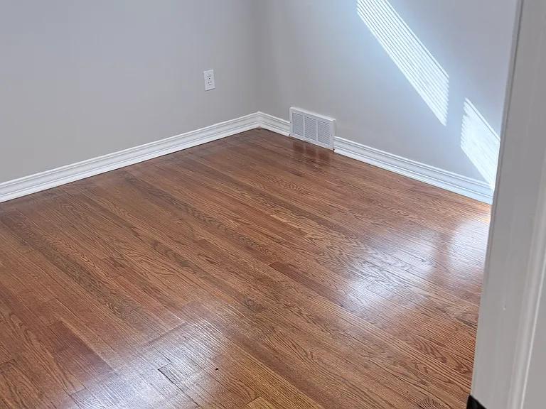 5803 Elizabeth Ct — Photo 10