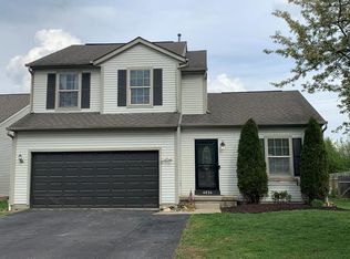 4036 Walnut Crossing Dr, Groveport, OH 43125