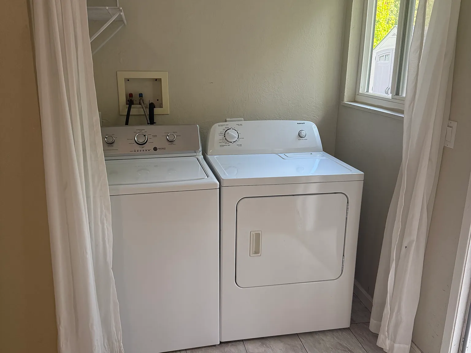 2 bed, 850 sqft, $2,650 — Photo 3