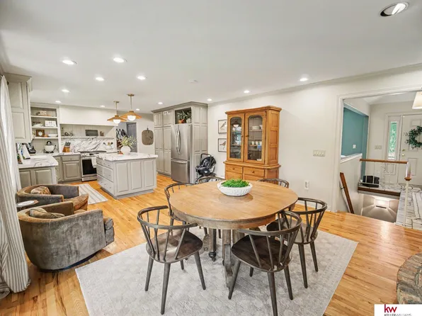 8732 N 52nd Ave, Omaha, NE 68152