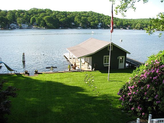 Boathouse/Lake Views from Deck