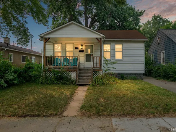 516 Orchard Ave, Hazel Park, MI 48030