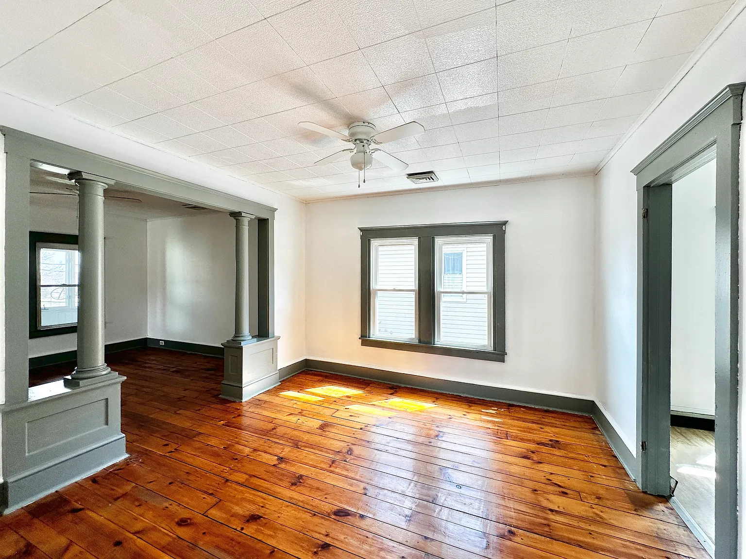 2 bed, 800 sqft, $1,100 — Photo 1
