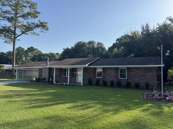 112 Chewalla Cir, Eufaula, AL 36027