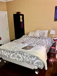 Rented by R New York