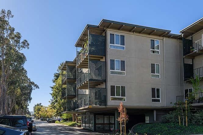 1st image of 803 N Humboldt St APT 307