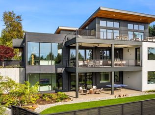 1032 89th Avenue NE, Bellevue, WA 98004