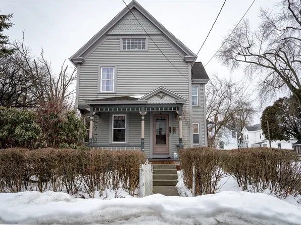 4 Belmont St, Westfield, MA 01085