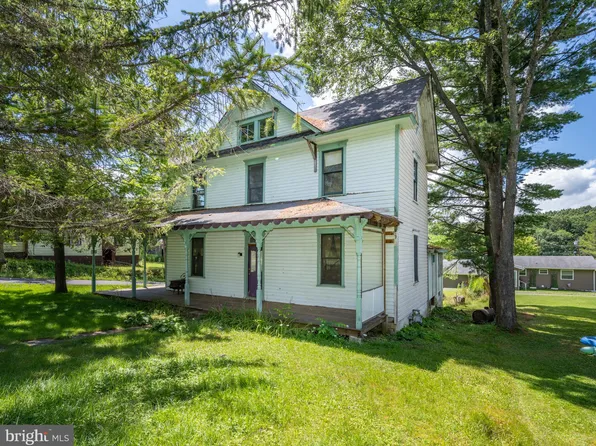 400 E St, Mt Lake Park, MD 21550