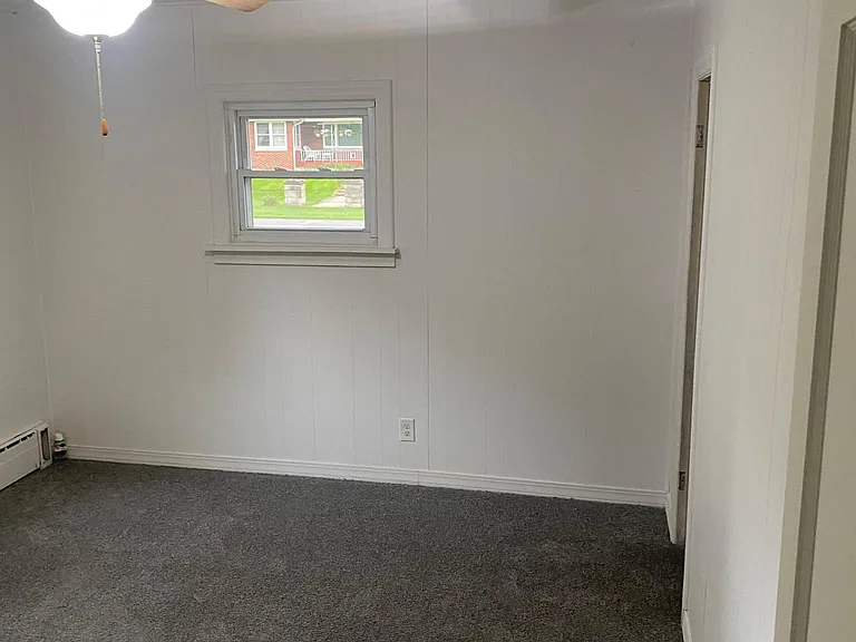 2200 Oak Ln — Photo 8