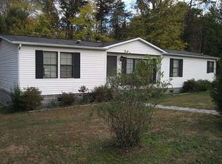 7 Allen Dr, Farmville, VA 23901