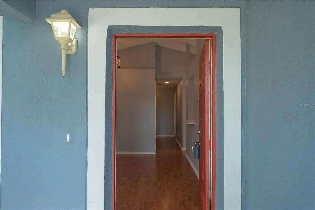 3 bed, 2.0 bath, 1194 sqft, $1,995 — Photo 4