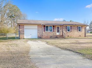 581 Rhodestown Rd, Jacksonville, NC 28540