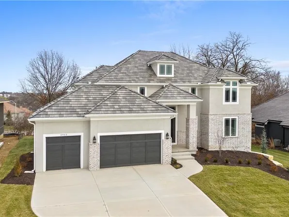 5903 NW Lucerne Ave, Kansas City, MO 64151