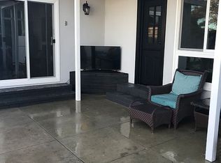 2872 Rutgers Ave, Long Beach, CA 90815