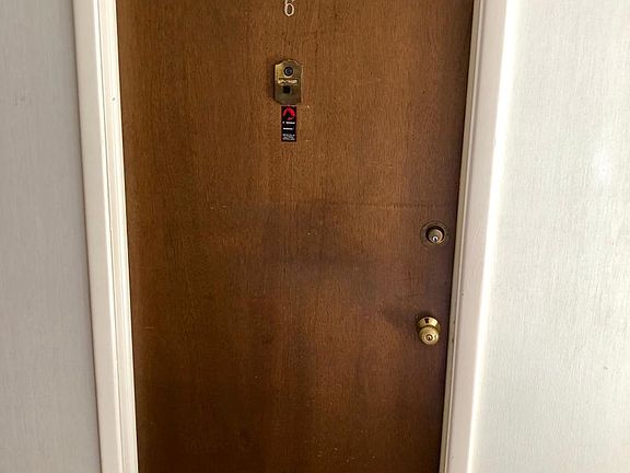 5th image of 16111 Maple Park Dr APT 6