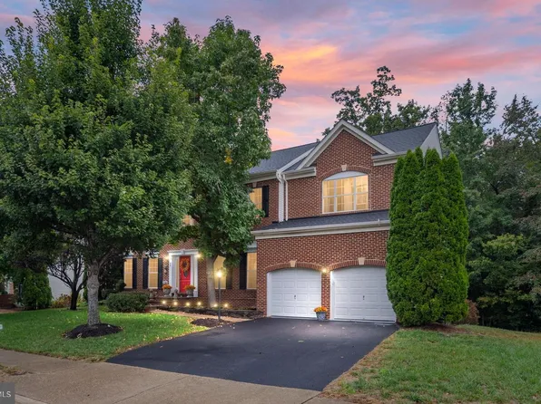 26 Neabsco Dr, Fredericksburg, VA 22405
