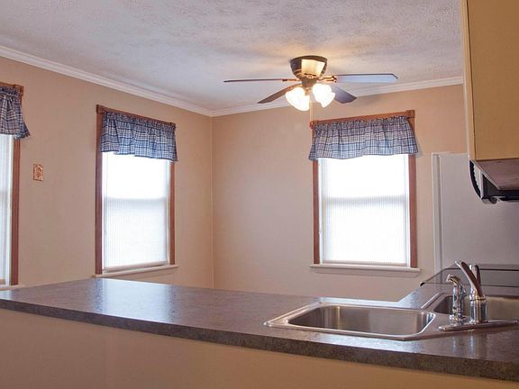 5th image of 111 Woodmont Cir
