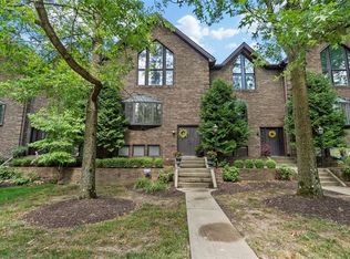 10096 Mansion Dr, Gibsonia, PA