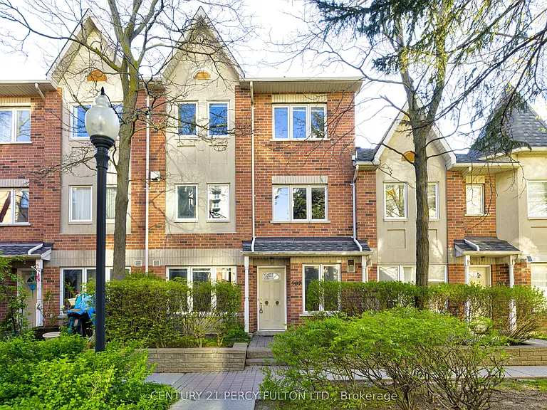 28 Rosebank Dr #907 — Photo 2