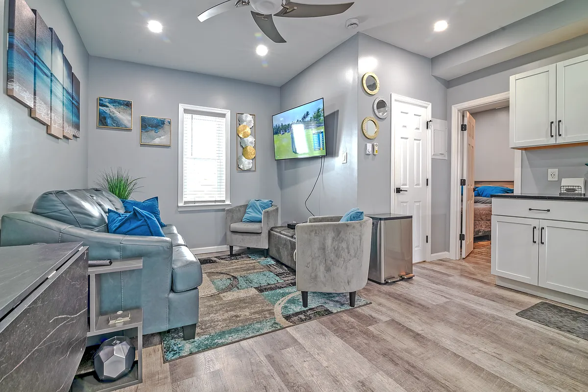 Photo 2 of 16 - 213 E 25th Ave #2 - North Wildwood, NJ Building Photo - 213 E 25th Ave #2