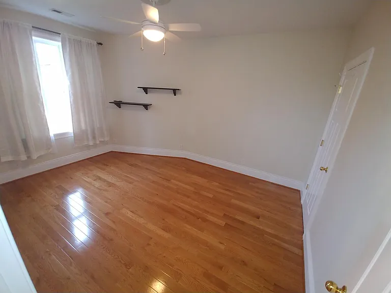 1354 Pennsylvania Ave SE — Photo 9