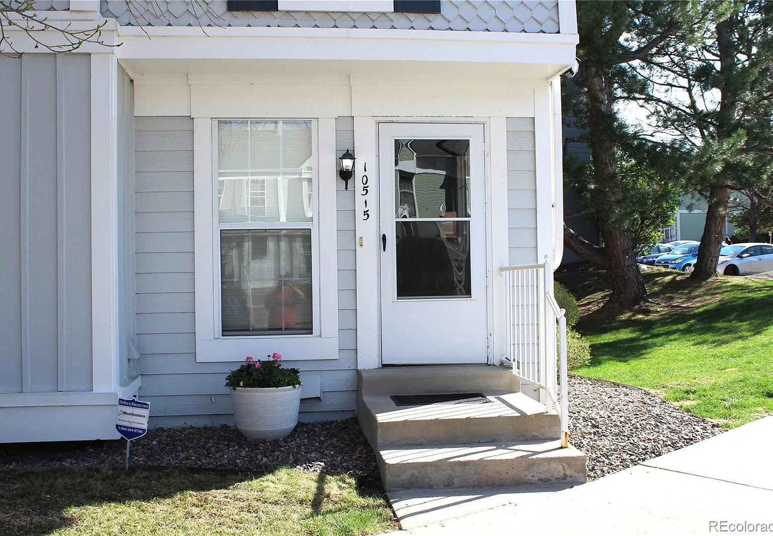 2 bed, 870 sqft, $1,850 — Photo 2