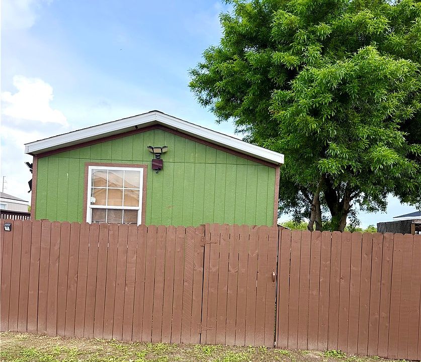 1st image of 113 Tropical Breeze Ln