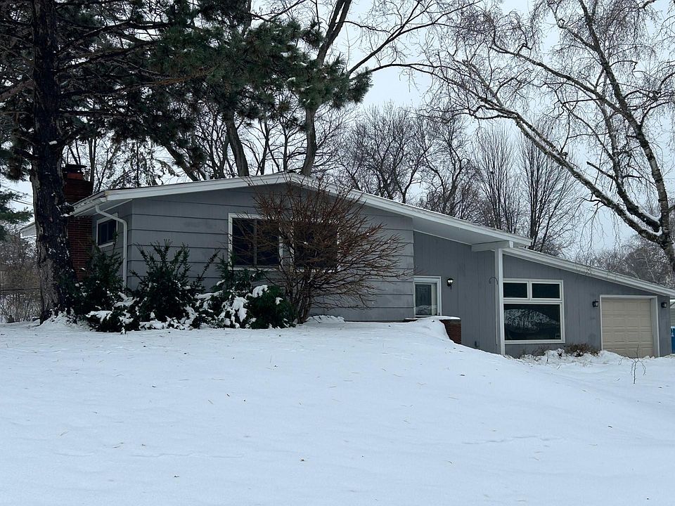 1st image of 2366 Oak Ln