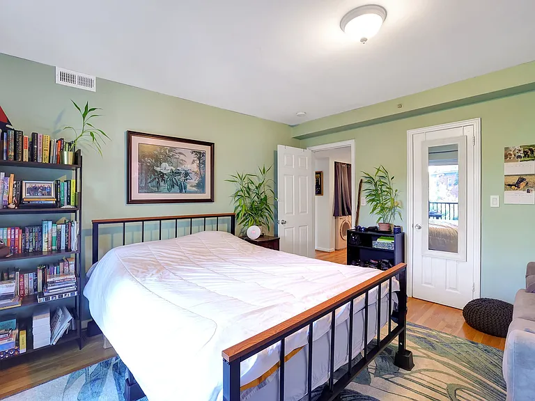 1411 Massachusetts Ave SE #6 — Photo 16